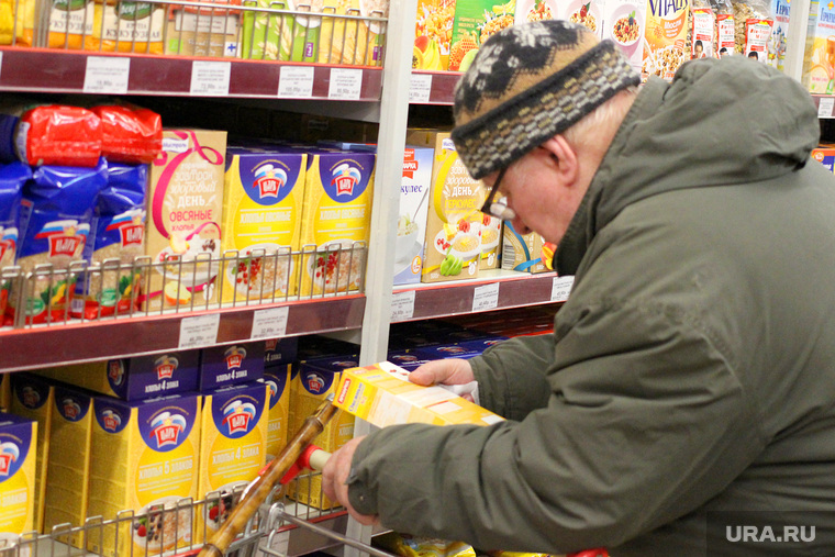 Больше всего россияне покупают макароны, гречку и средства личной гигиены