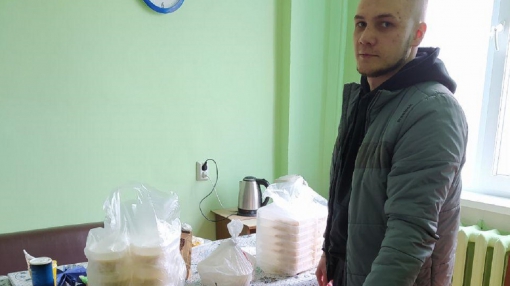 Компания «Беллиссимо» в Березовском ежедневно бесплатно доставляет медикам горячие обеды