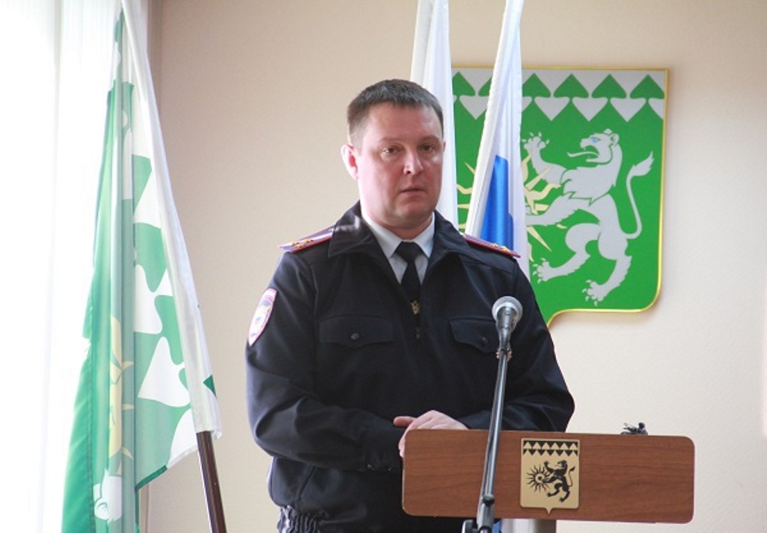Полковник полиции Александр Возчиков на расширенном аппаратном совещании в мэрии