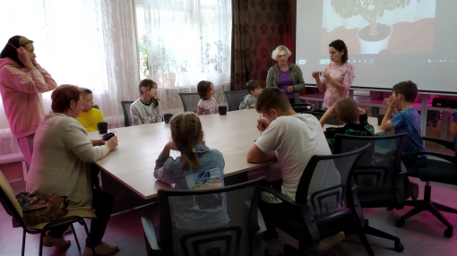 Урок с детьми провела 24 сентября Елена Смирнова, биолог проекта