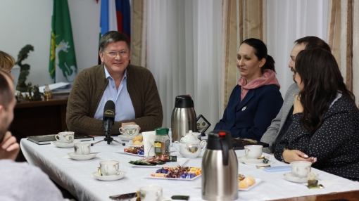 Встреча березовчан с мэром города прошла в его кабинете / Фото Татьяны Файзрахмановой