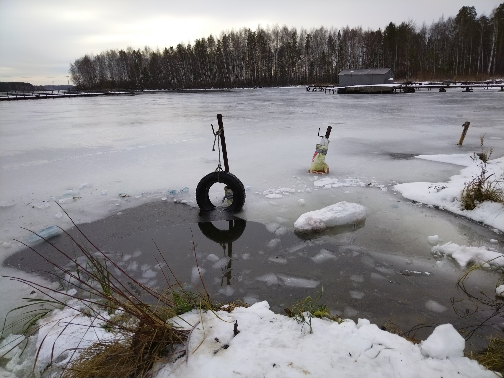 На Белоярском водохранилище ещё не встал лёд