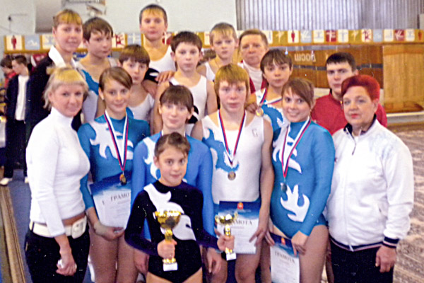 Берёзовские акробаты с наградами в Снежинске.